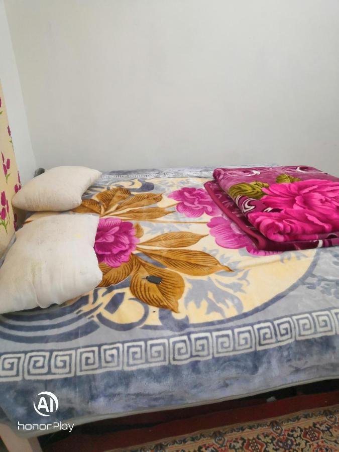 Shreenathji Haveli Hotel Naimisharanya Kültér fotó