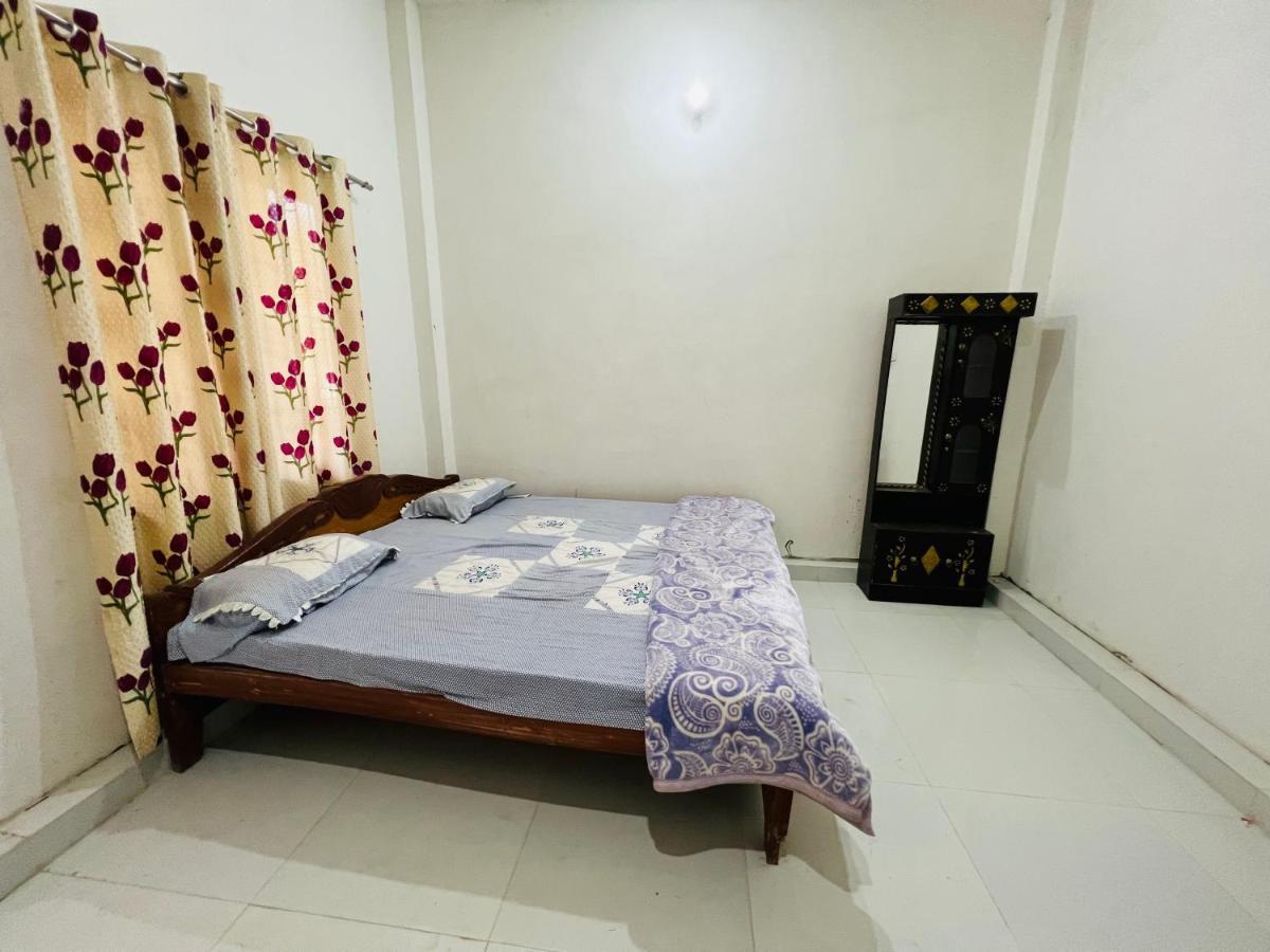 Shreenathji Haveli Hotel Naimisharanya Kültér fotó